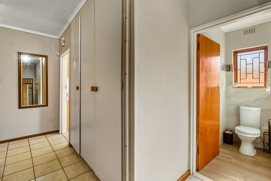 3 Bedroom Property for Sale in Die Wingerd Western Cape